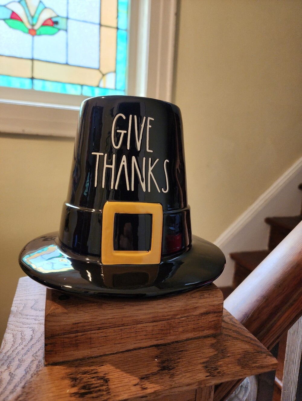 NIB-Rae Dunn "Give Thanks" Ceramic Pilgrim Hat